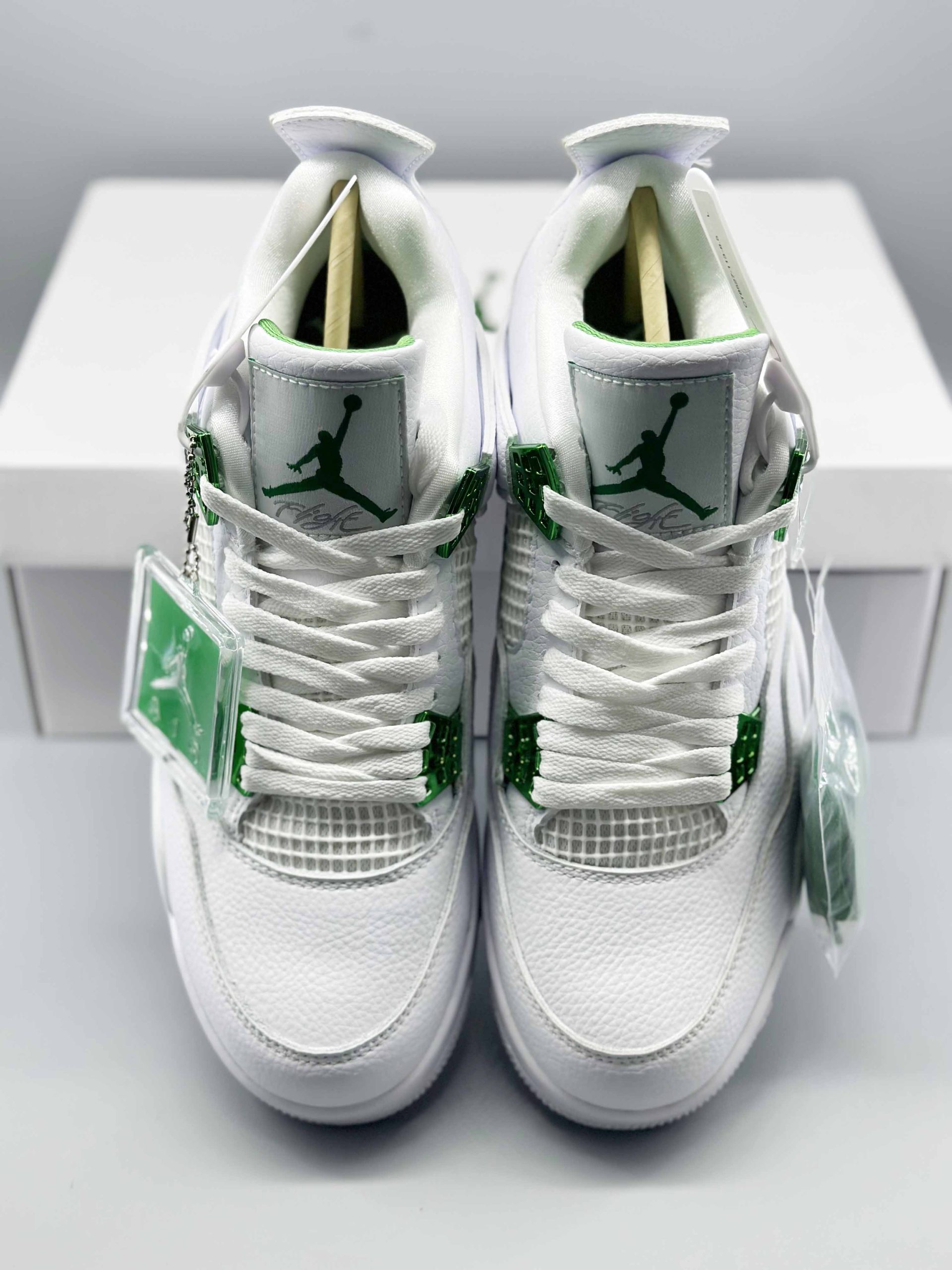 Jordan 4 Retro Metallic Green