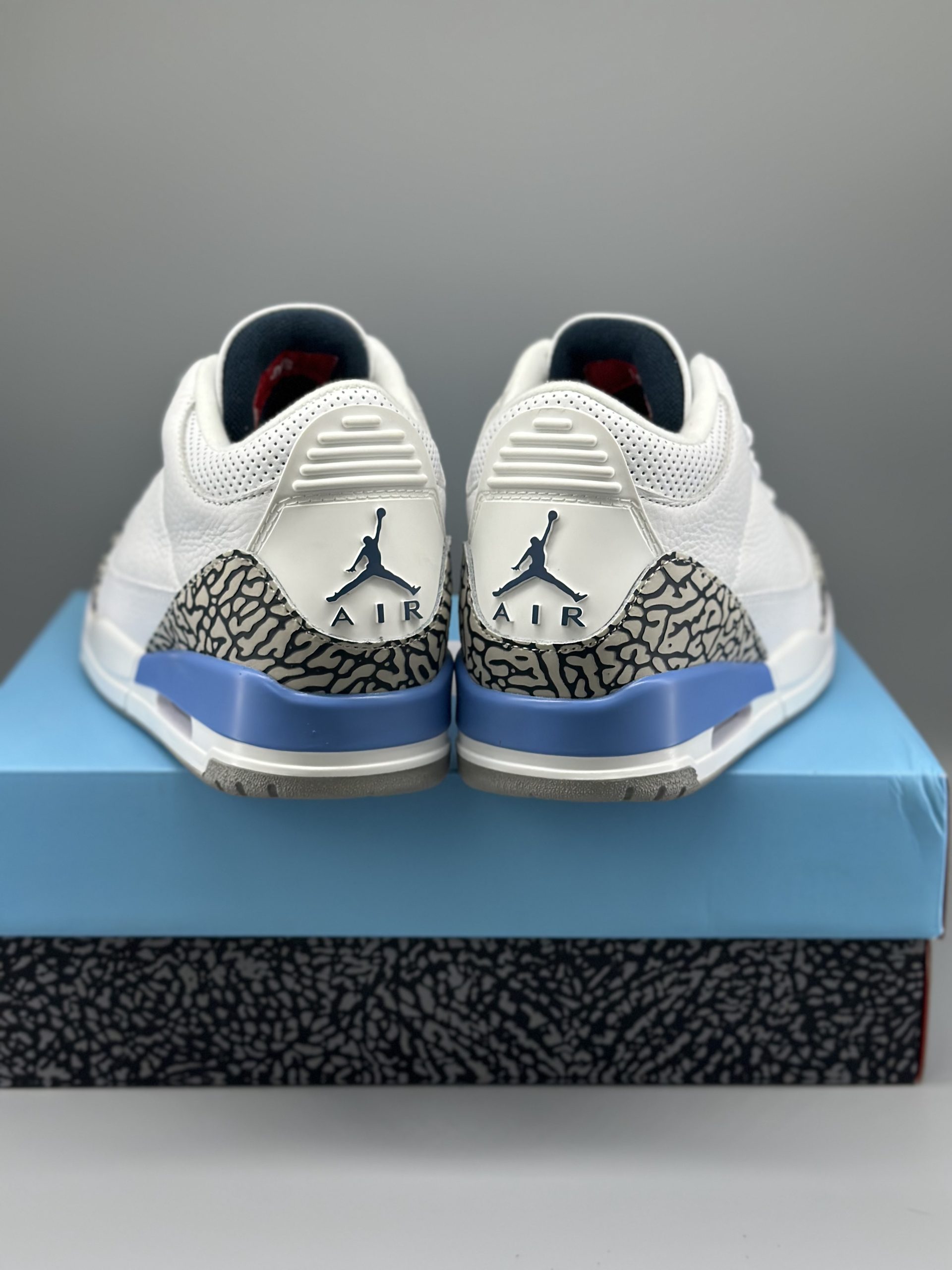 Jordan 3 Retro UNC