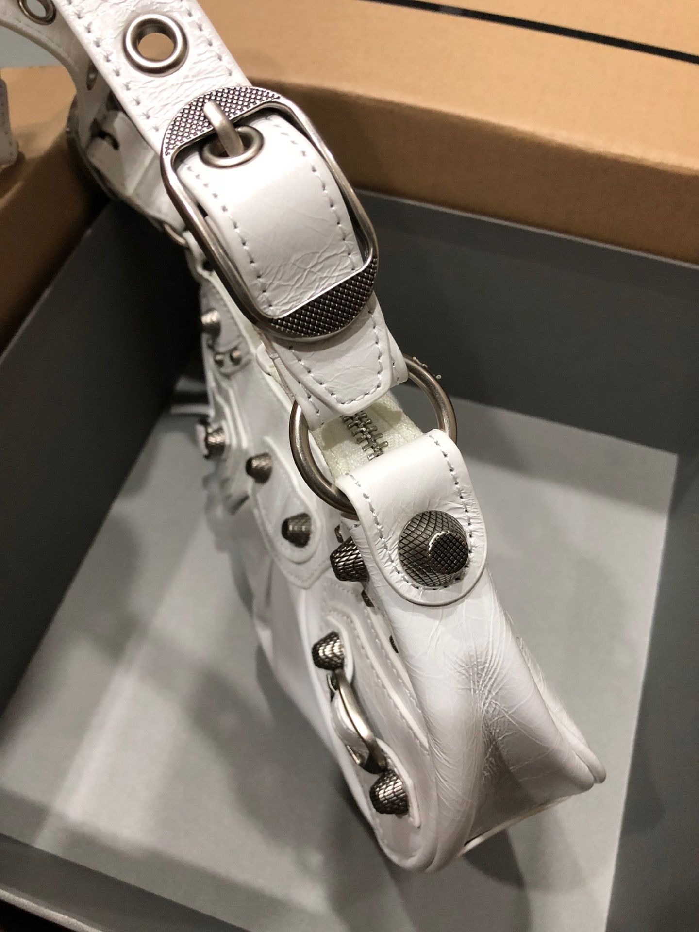 Balenciaga Le Cagole Shoulder Bag XS White