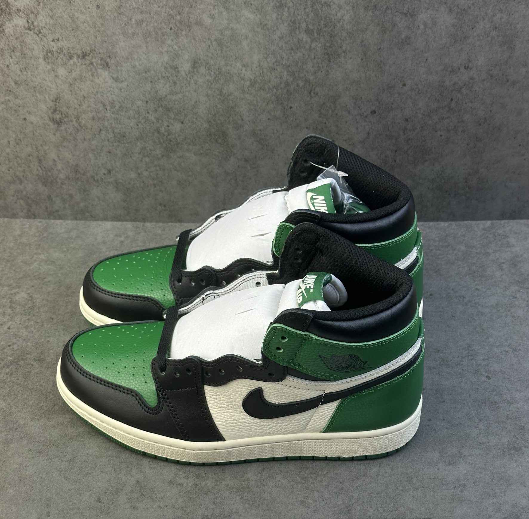 Jordan 1 Retro High Pine Green