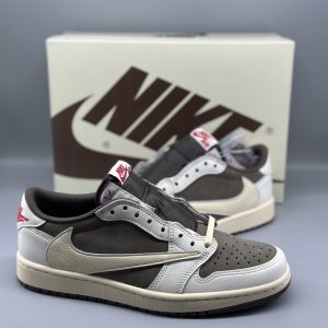 Jordan 1 Retro Low OG SP Travis Scott Reverse Mocha