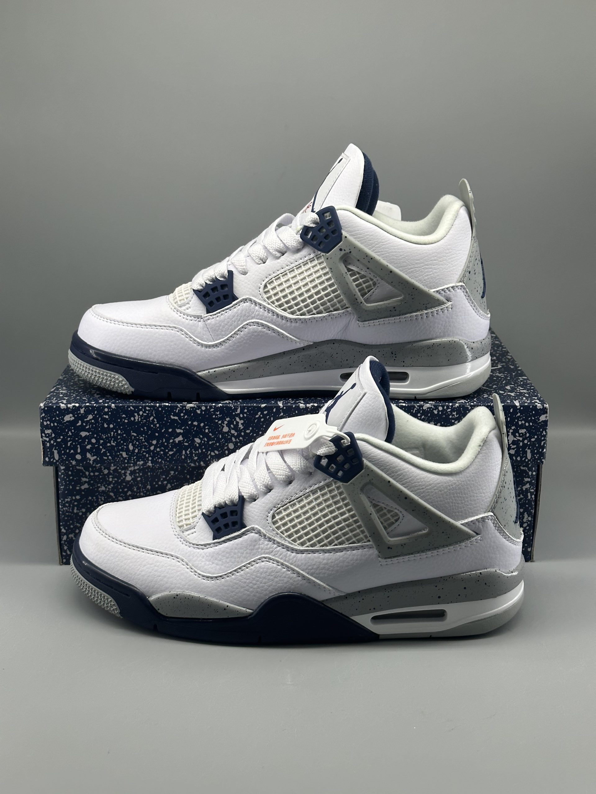 Jordan 4 Retro Midnight Navy