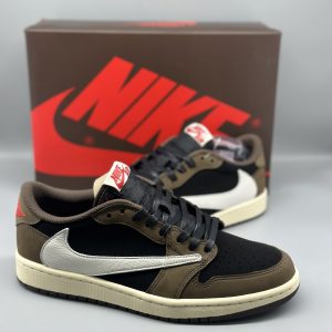 Jordan 1 Retro Low OG SP Travis Scott