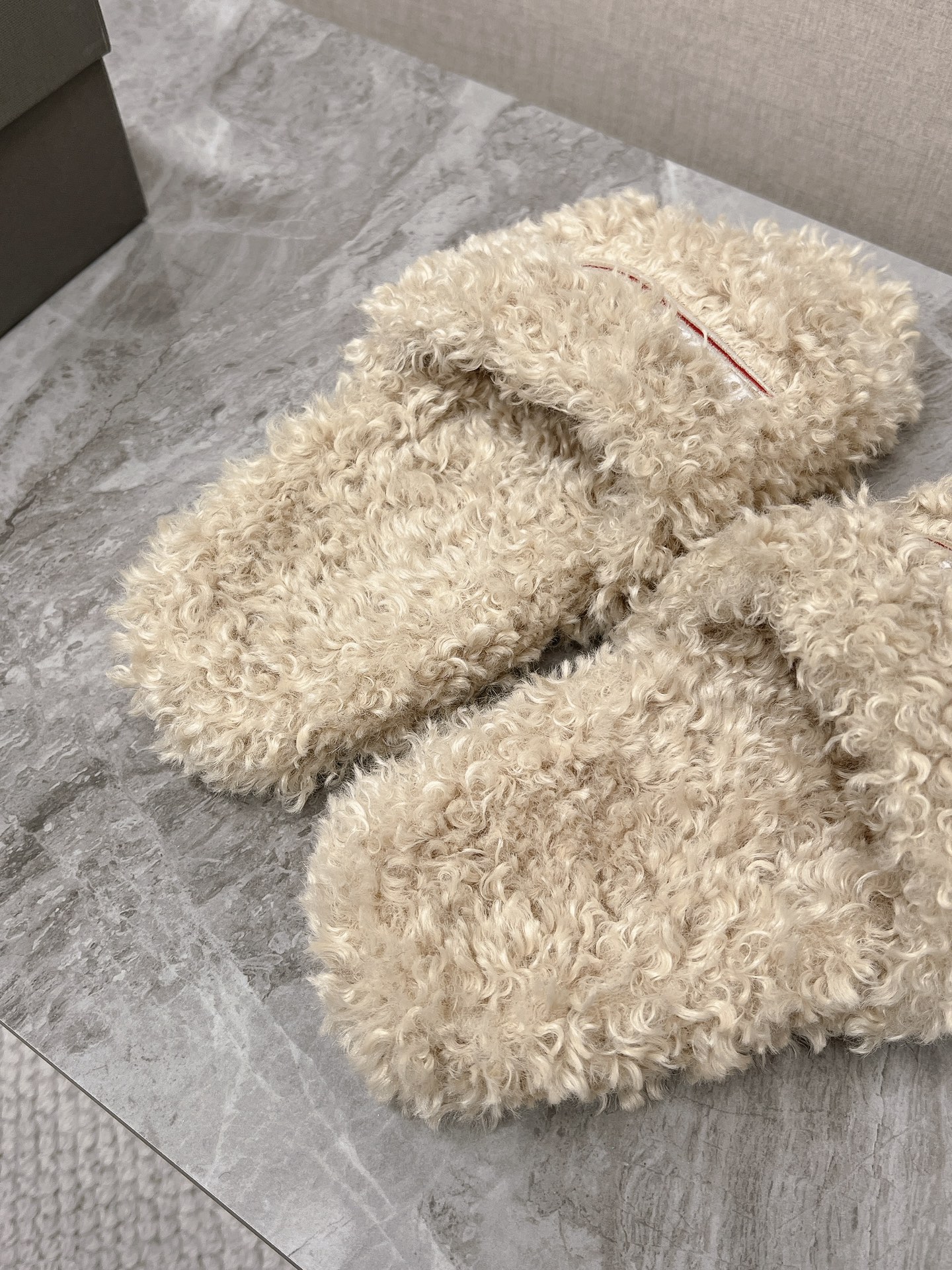 Balenciaga Furry Slide Beige