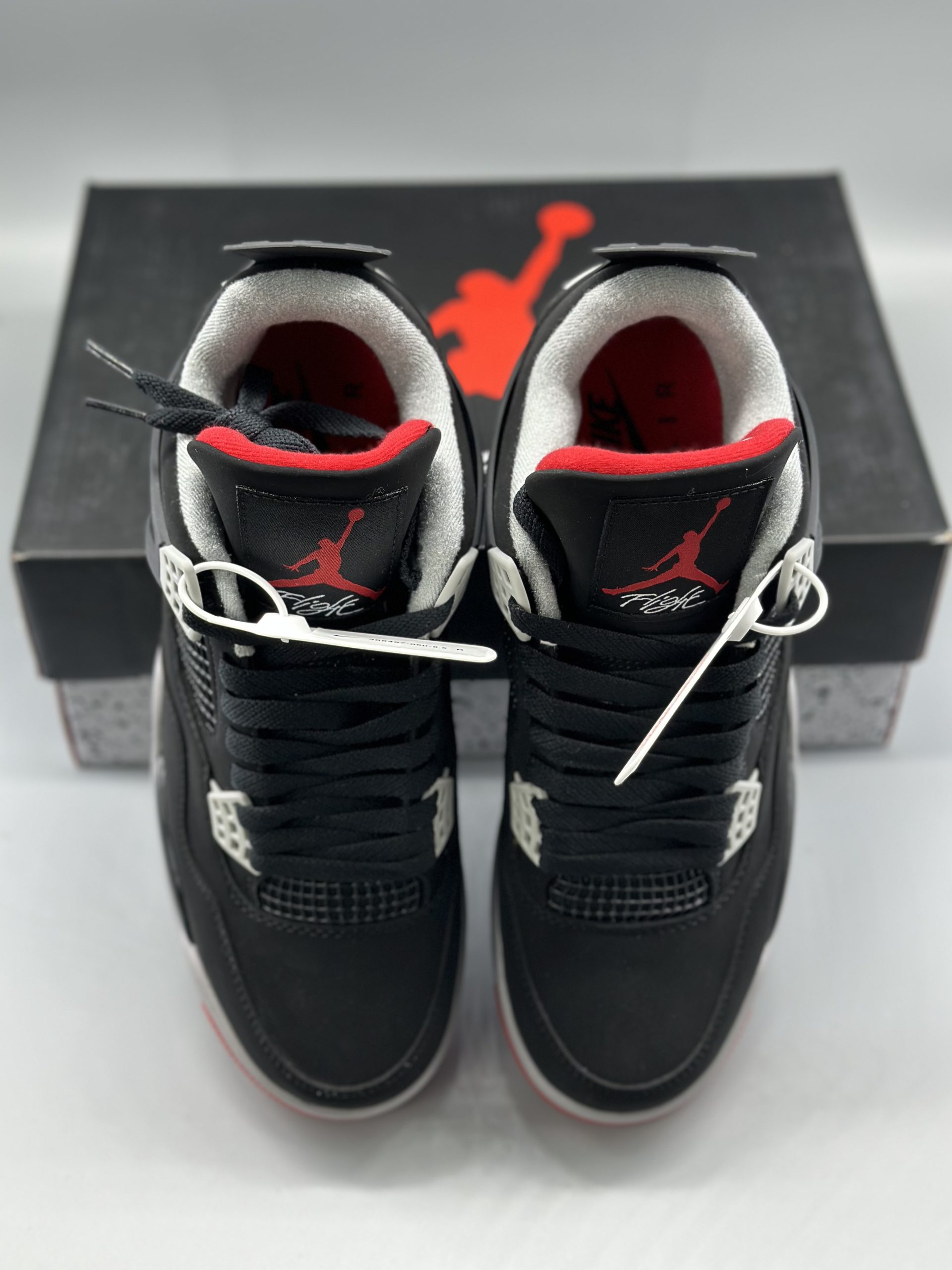 Jordan 4 Retro Bred