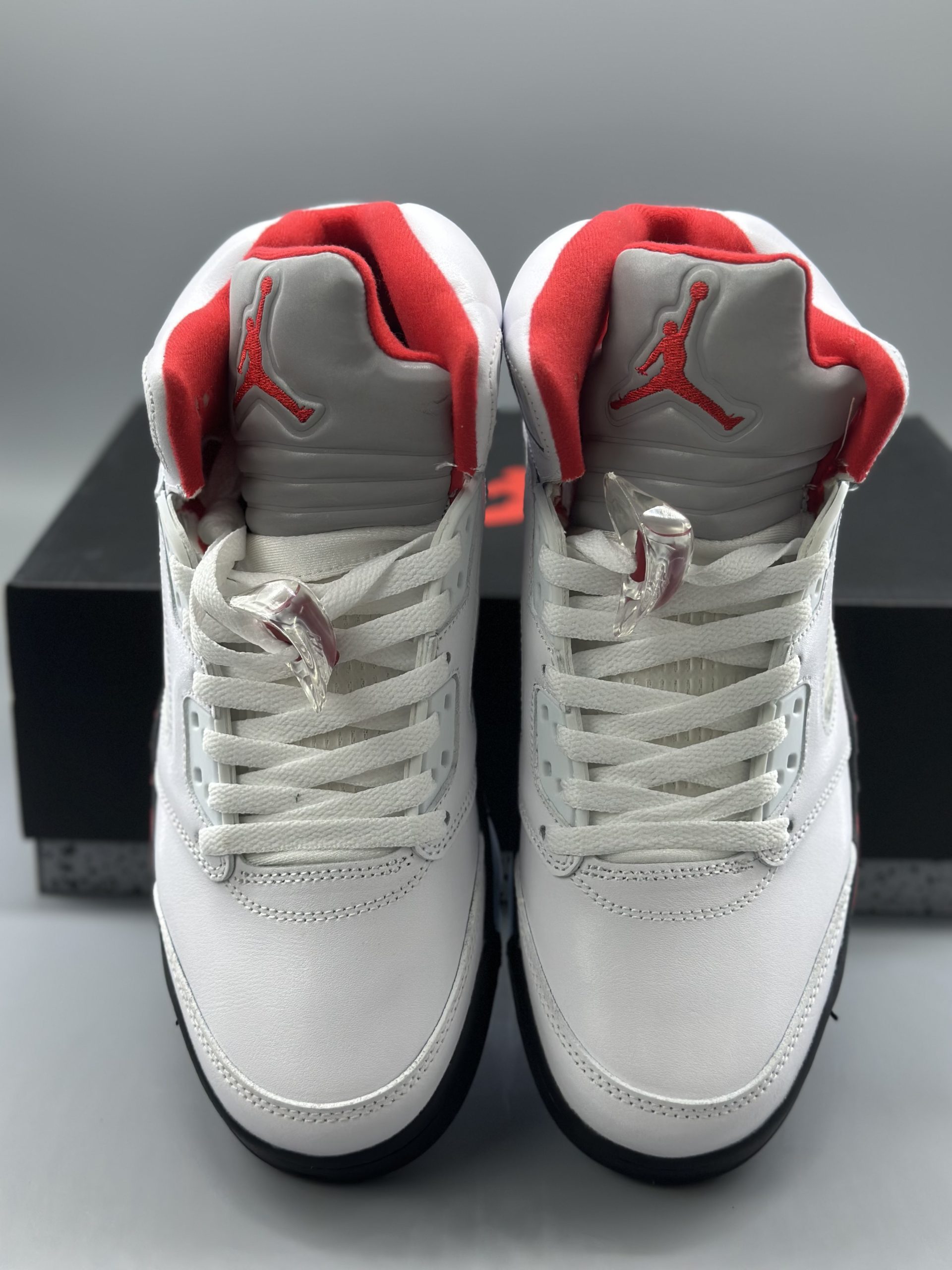 Jordan 5 Retro Fire Red Silver Tongue (2020)