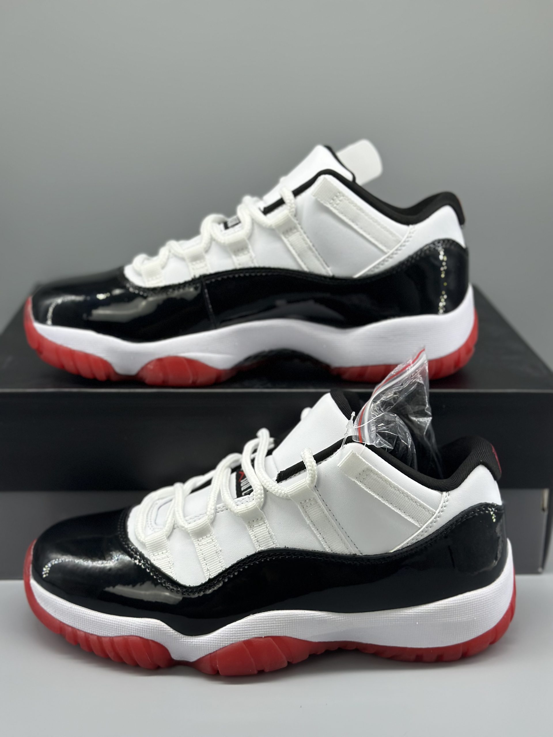 Jordan 11 Retro Low Concord Bred