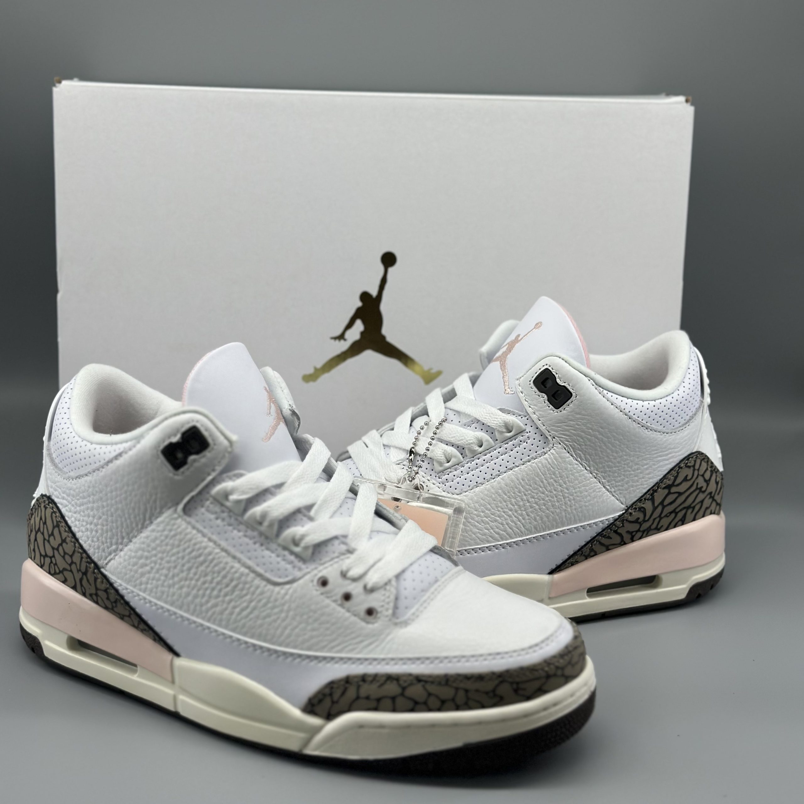 Jordan 3 Retro Neapolitan Dark Mocha
