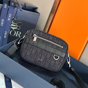 D*or Safari Messenger Bag Oblique Jacquard Black