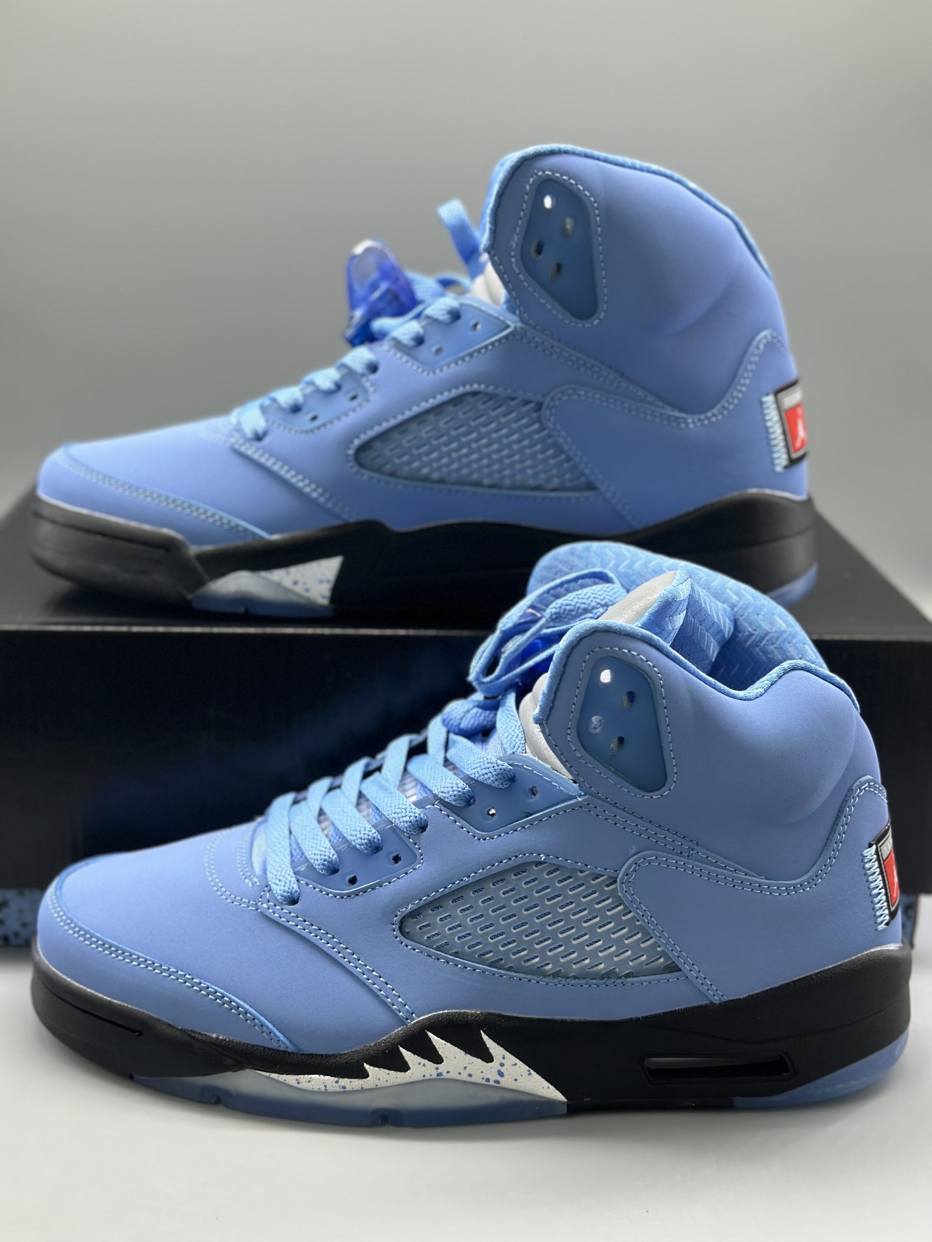Jordan 5 Retro UNC University Blue