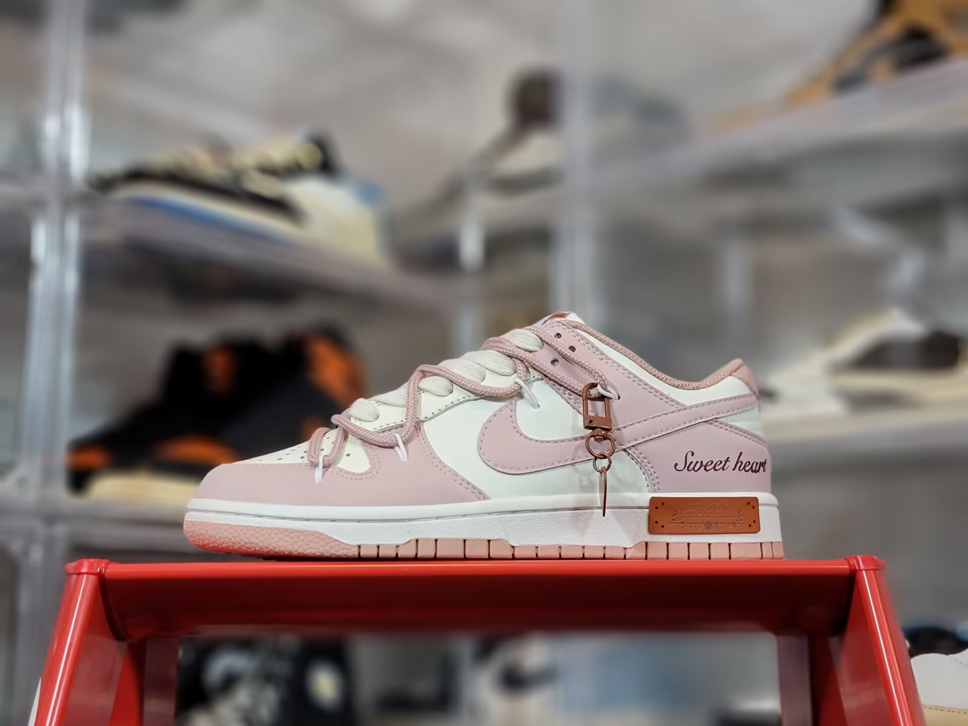 Nike Dunk Low ESS Vintage Sweetheart
