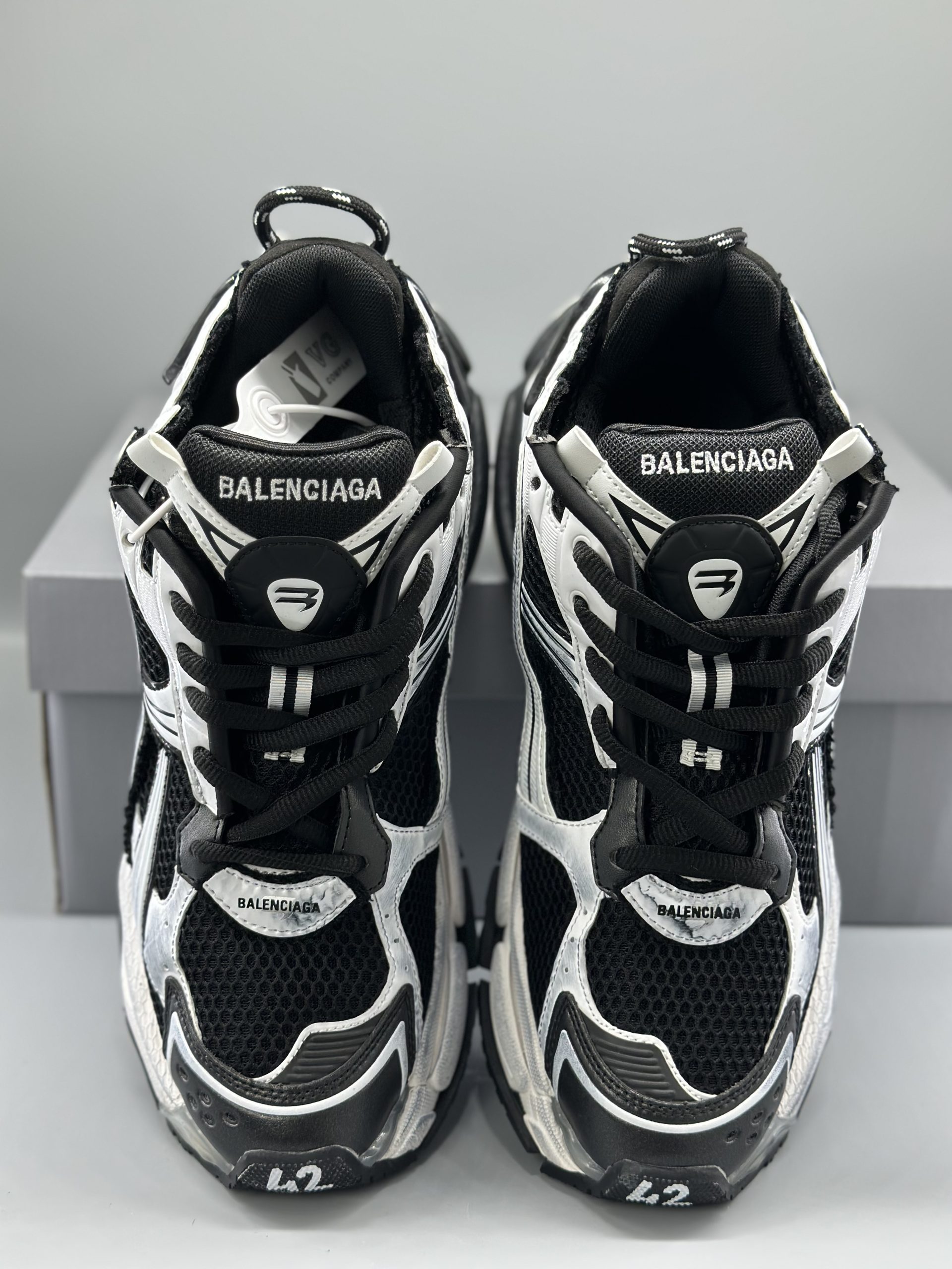 Balenciaga Runner White Black White