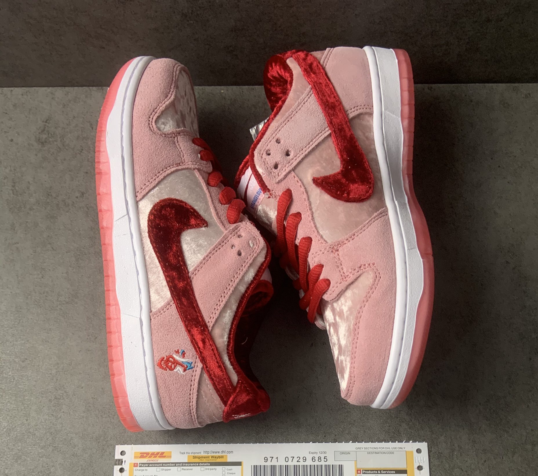 Nike SB Dunk Low StrangeLove Skateboards