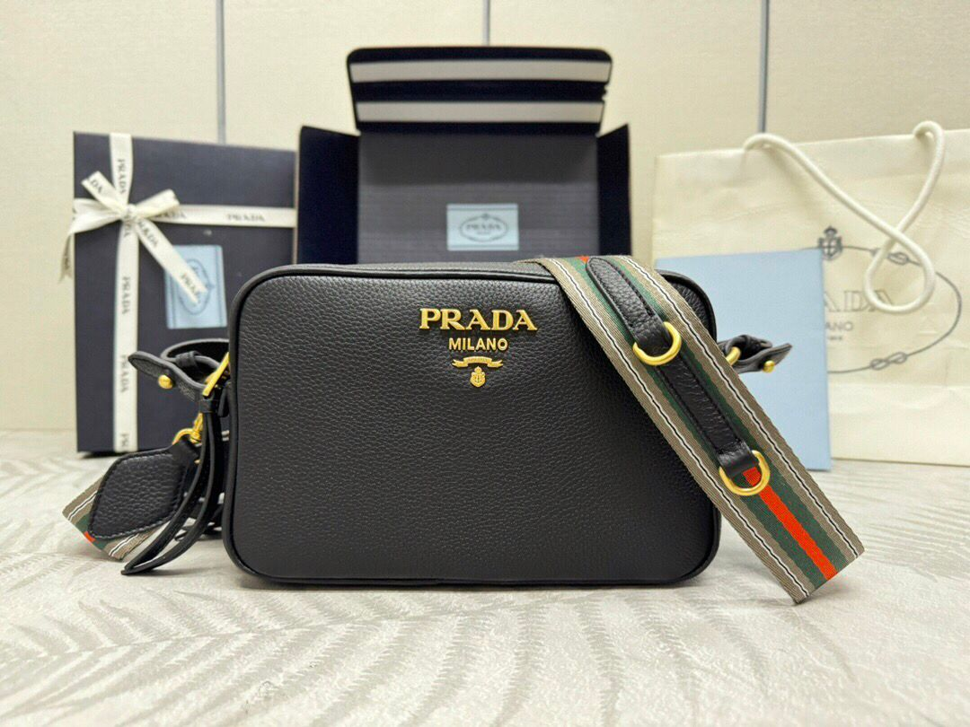 Prada Leather crossbody bag Black