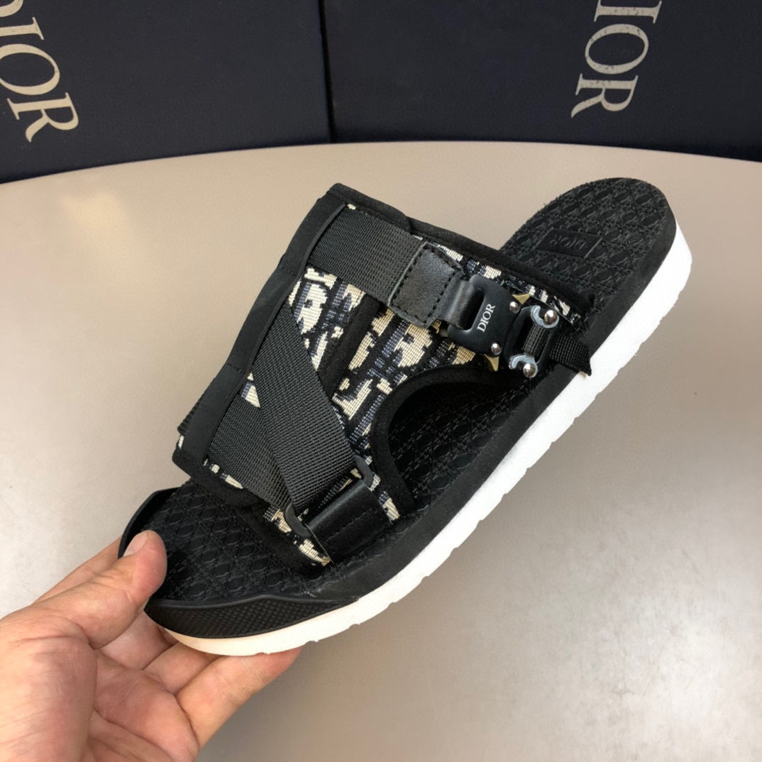D*or Alpha Sandal Oblique