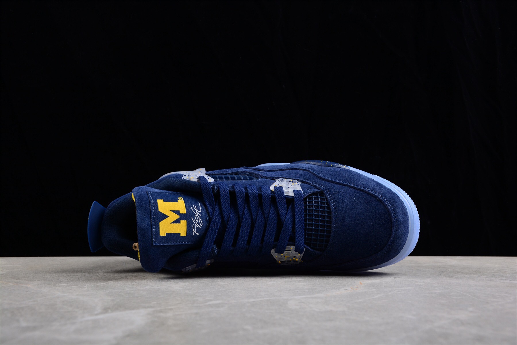 Jordan 4 Retro Michigan PE