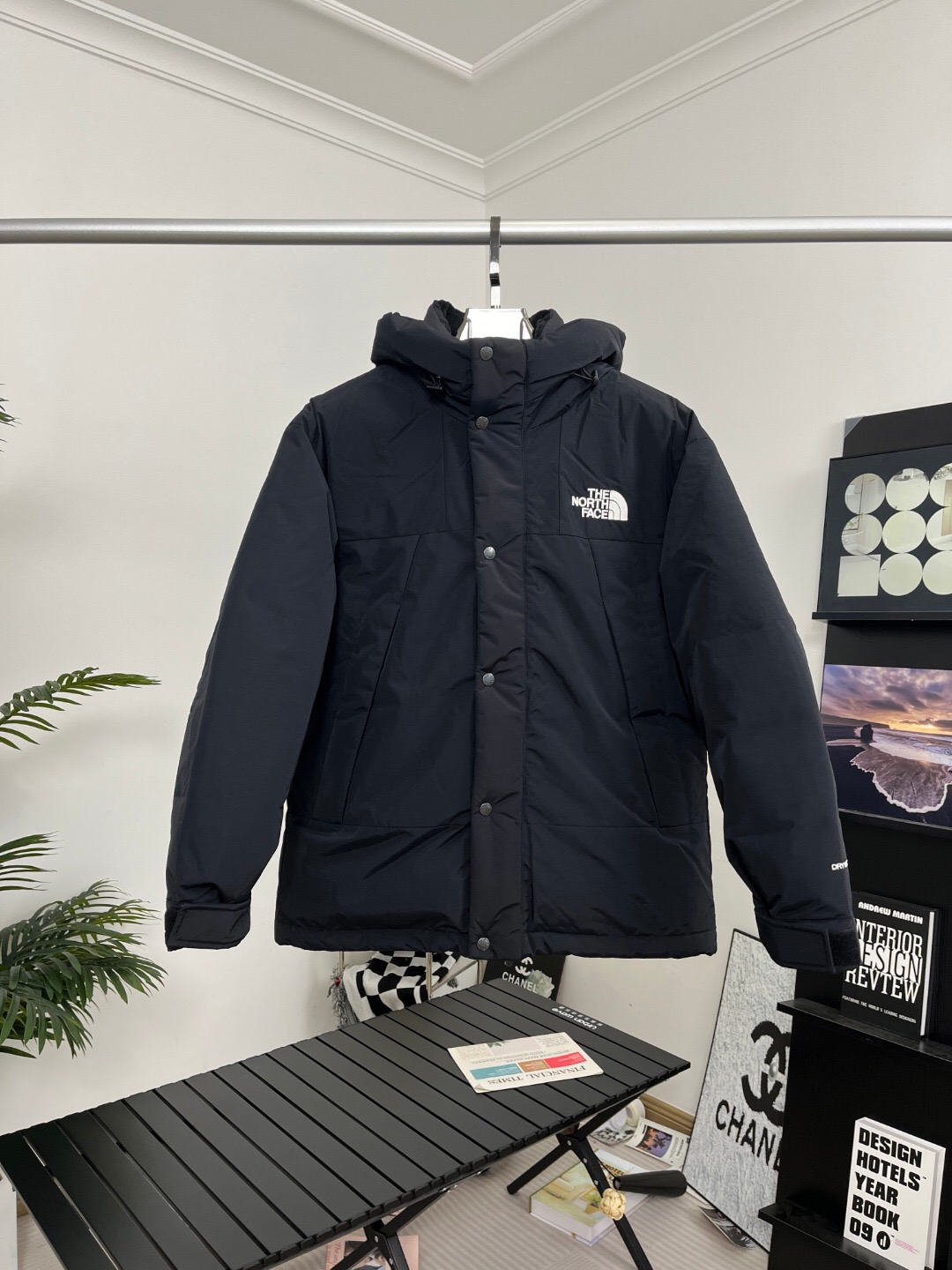 The North Face Mountain Down Jacket ND92237