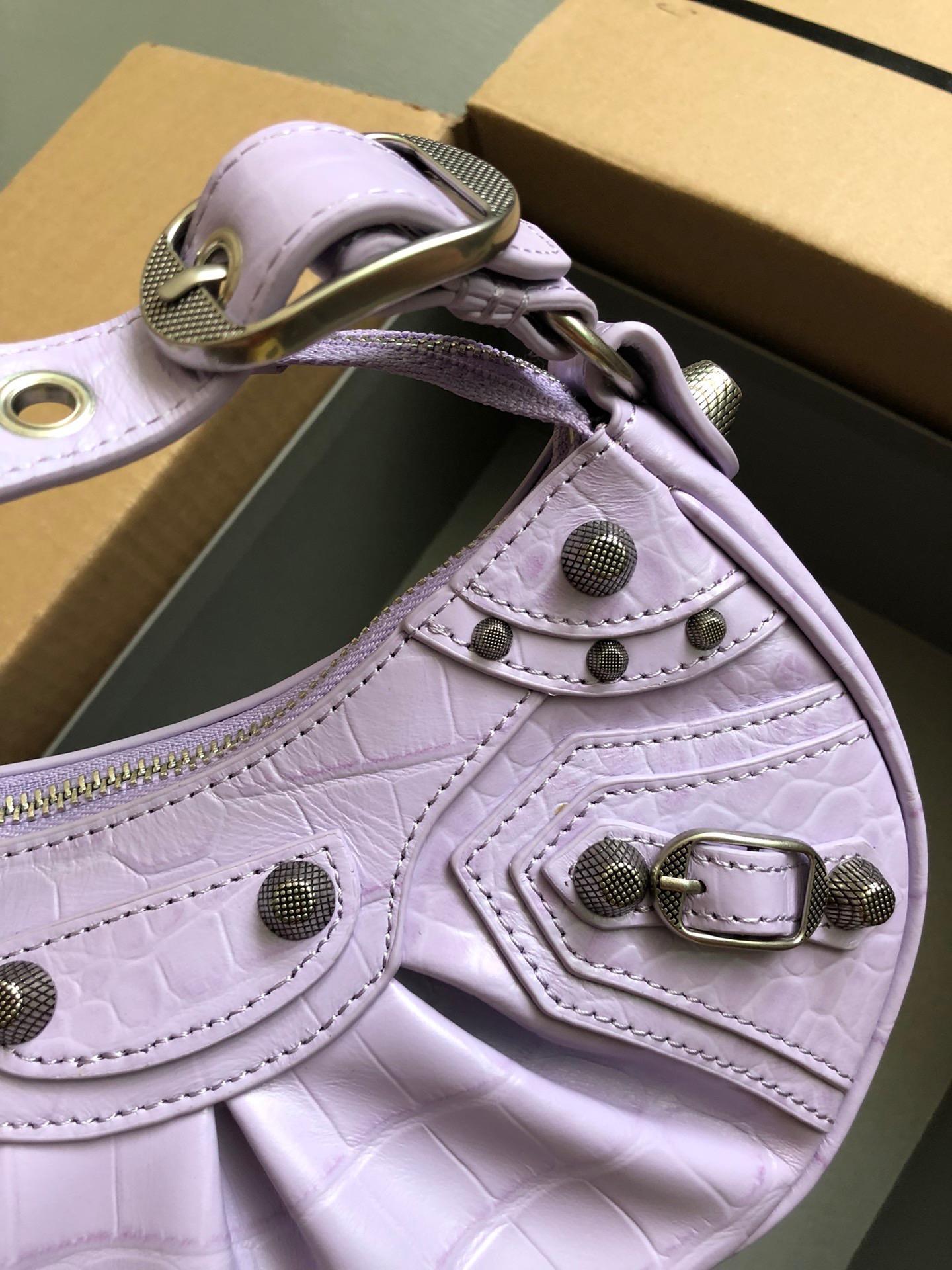 Balenciaga Le Cagole Shoulder Bag XS Lilac
