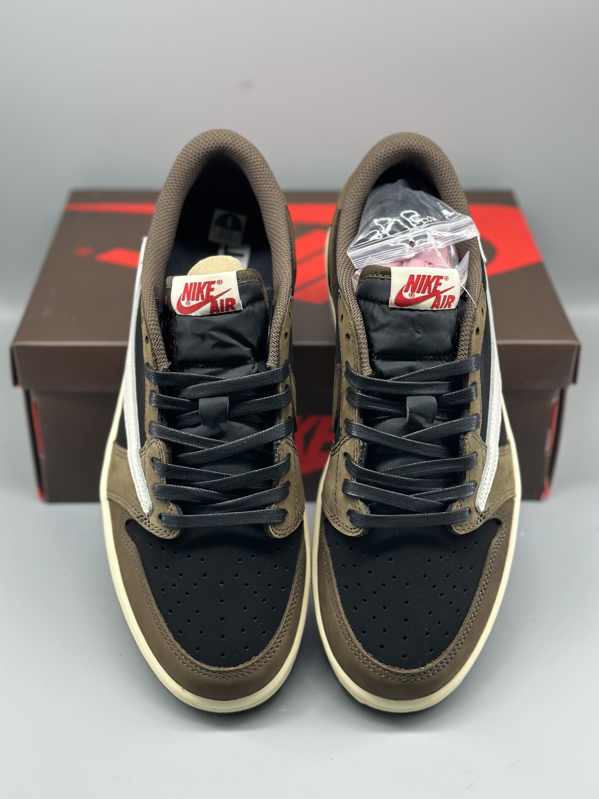 Jordan 1 Retro Low OG SP Travis Scott