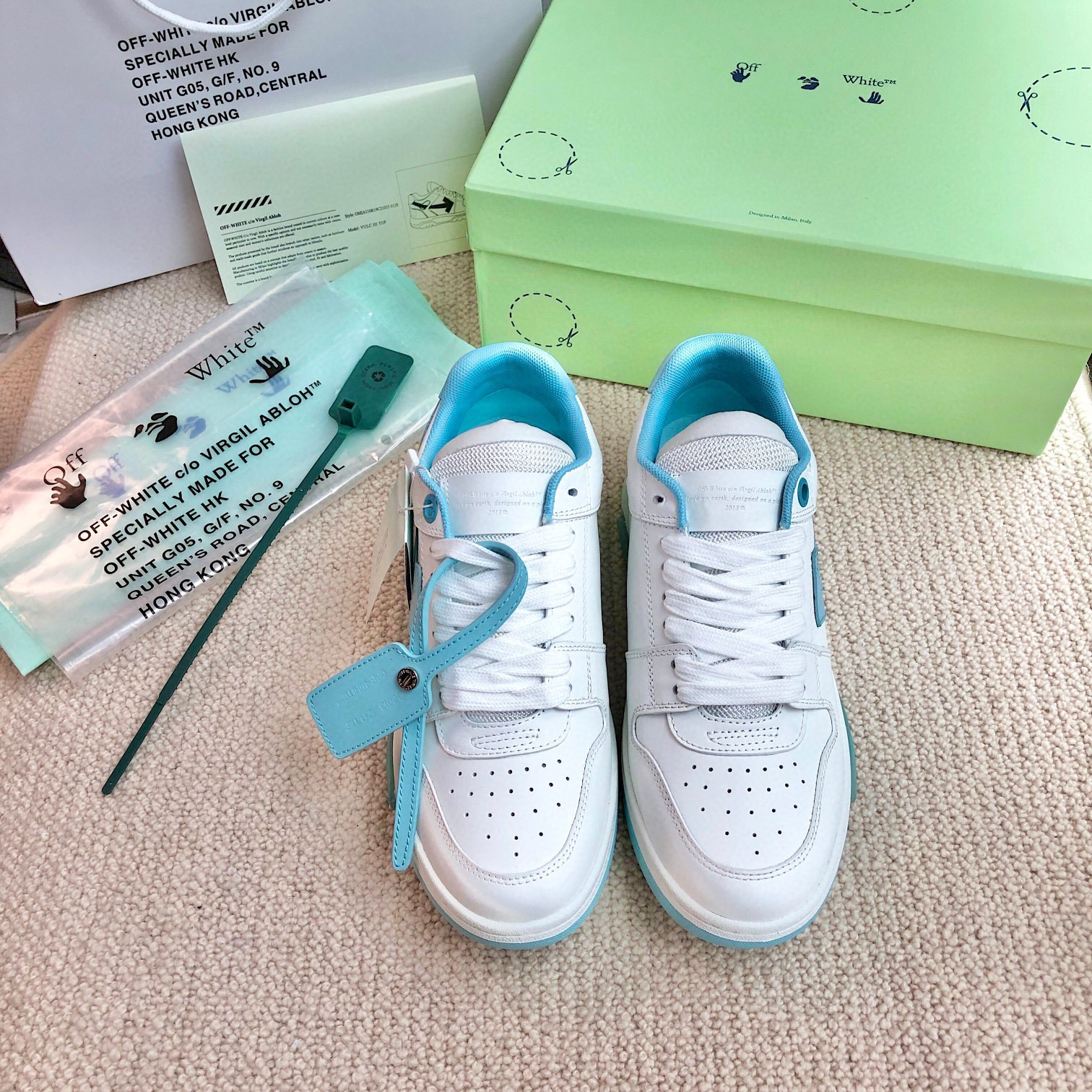 OFF-WH*TE Out Of Office “OOO” Low White Blue