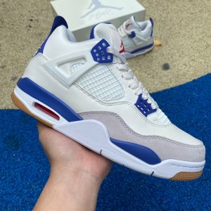 Air Jordan 4 Sapphire