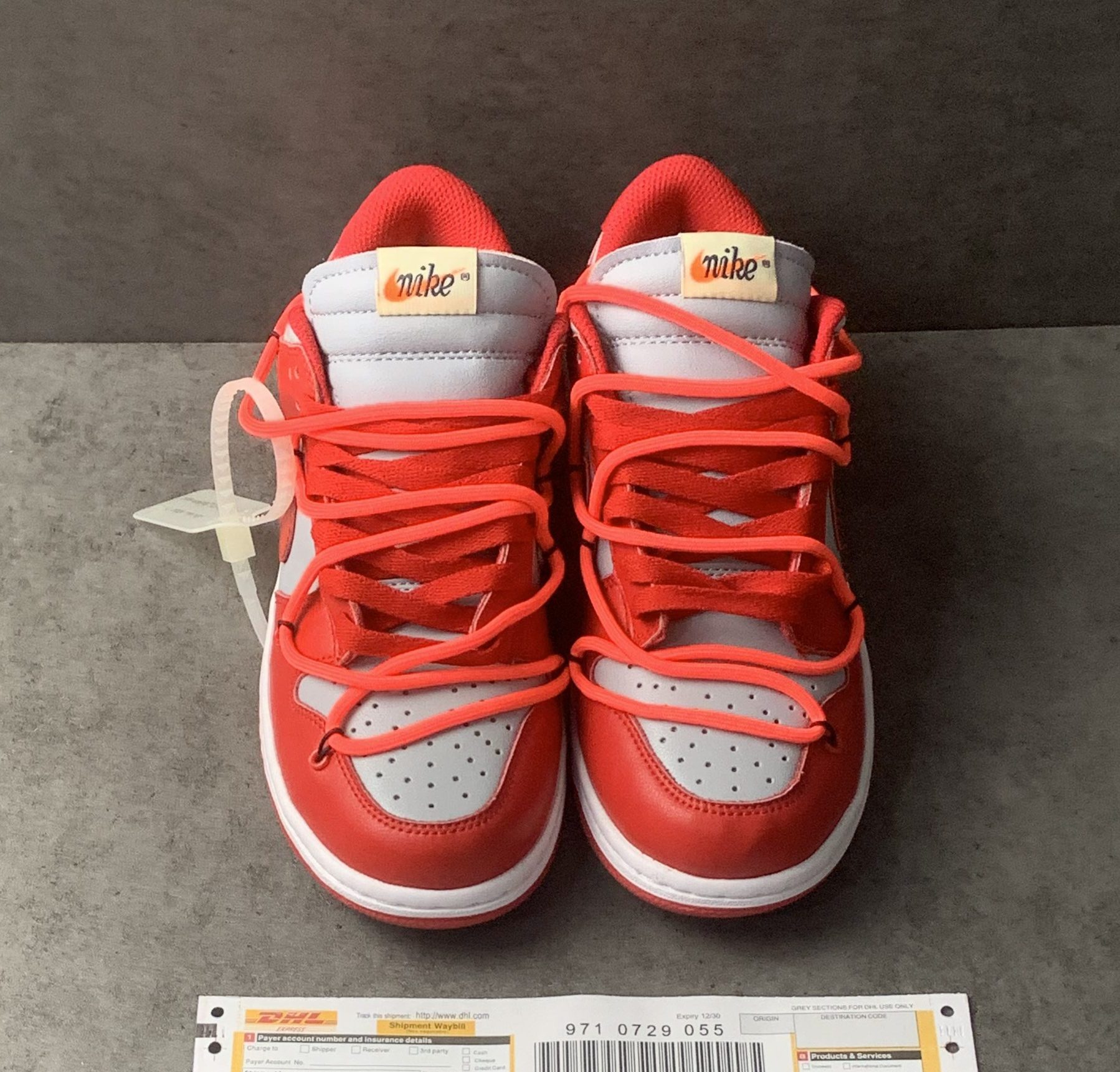 Nike Dunk Low Off-White University Red
