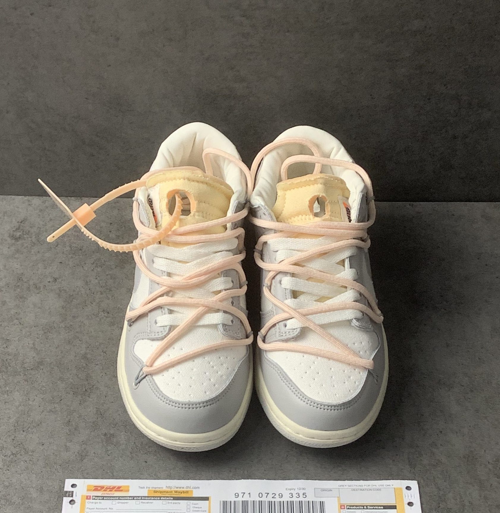 Nike Dunk Low Off-White Lot 9