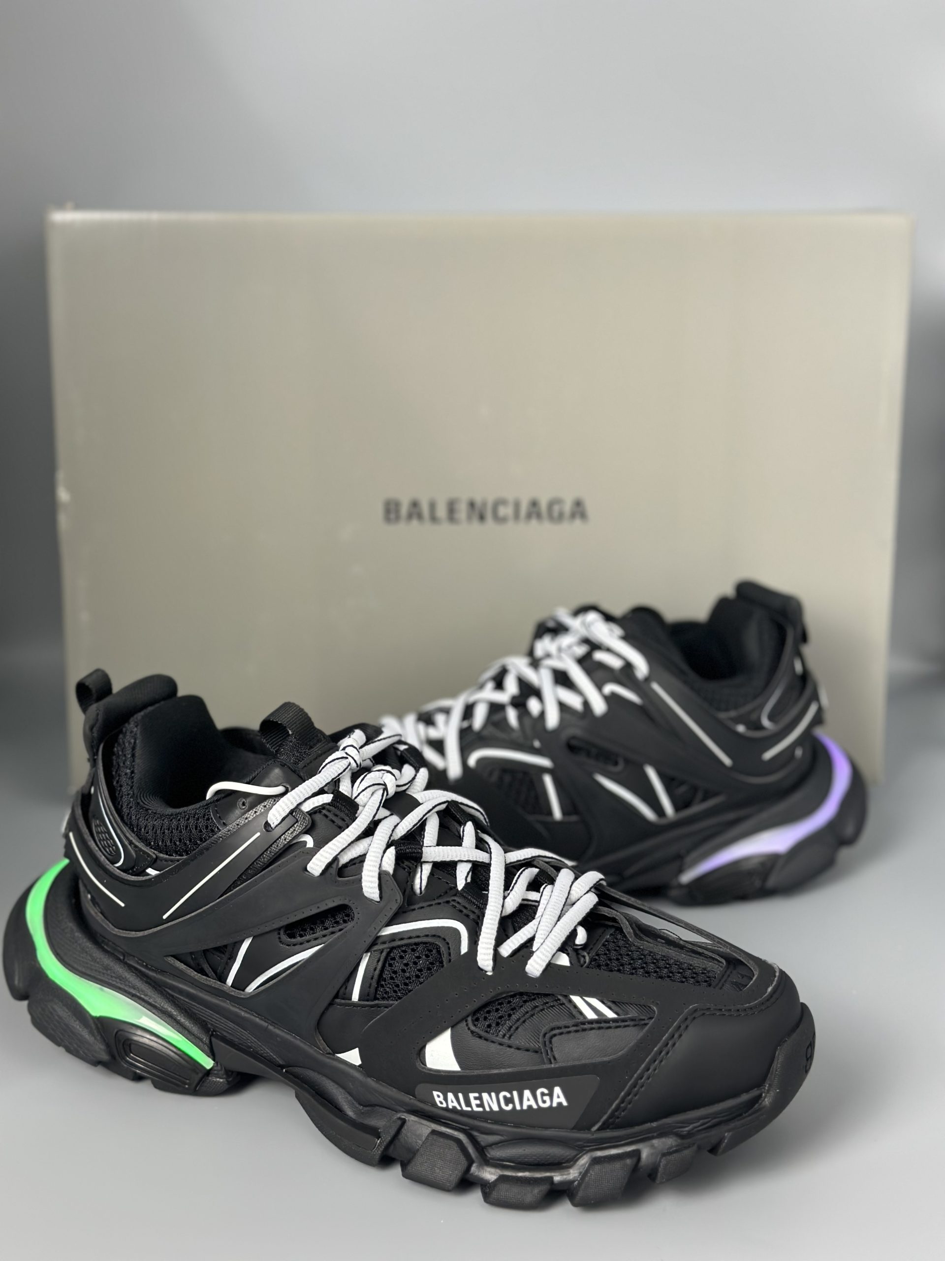 Balenciaga Track Puttee Black Led Track 542023 W1HB 1912