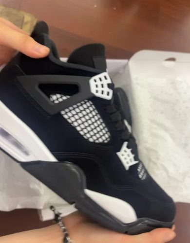 Air Jordan 4 Retro White Thunder FQ8138-001 photo review