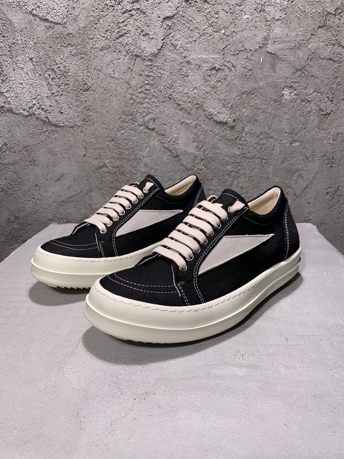 Rick Owens Lido DRKSHDW Vintage Cotton Denim Low Black Milk DU01D1803 CBLVS 911