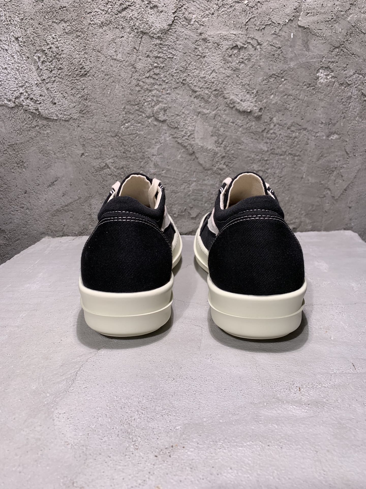 Rick Owens Lido DRKSHDW Vintage Cotton Denim Low Black Milk DU01D1803 CBLVS 911