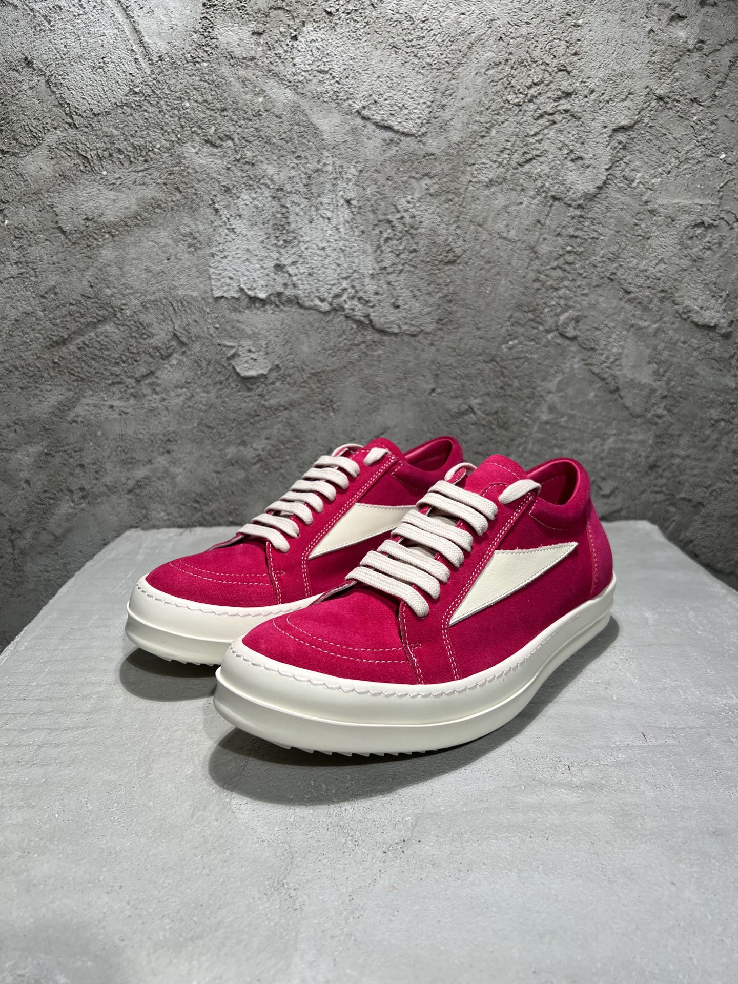 Rick Owens EDFU Vintage Sneaks Velour Suede Hot Pink Milk White RP01C5888_LVSLPO_1311
