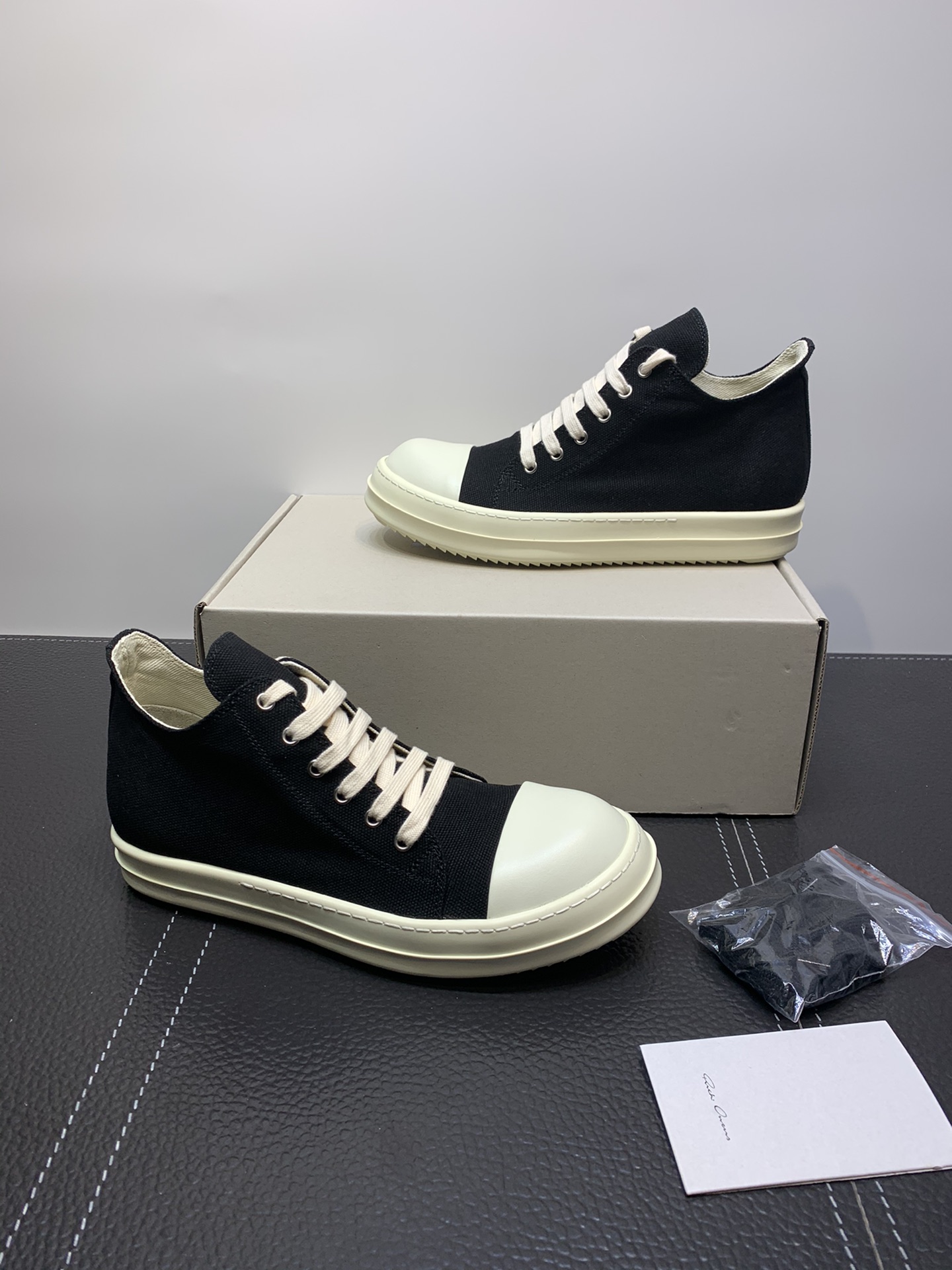 Rick Owens DRKSHDW Strobe Cotton Denim Low Black Milk DU02B4802 DQ 911