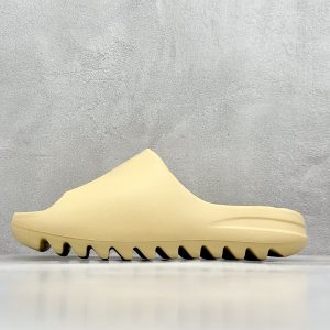 adidas Yeezy Slide Desert Sand FW6344