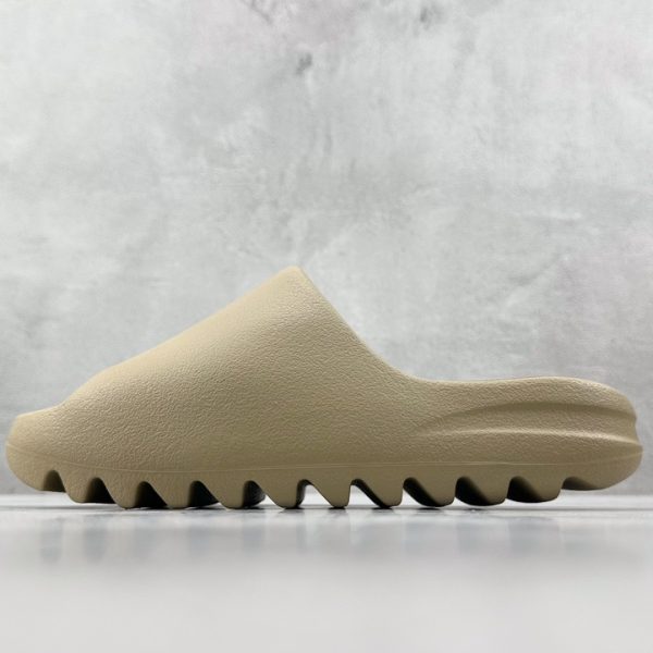 adidas Yeezy Slide Pure (Restock Pair) GW1934