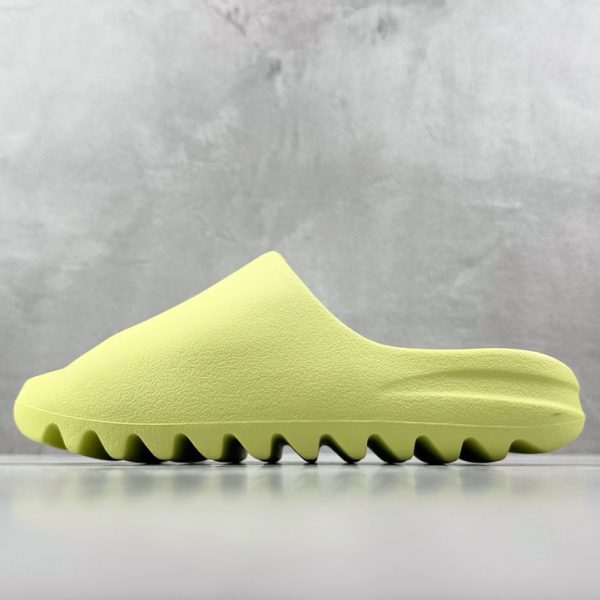 adidas Yeezy Slide Glow Green HQ6447