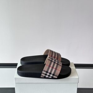 Burberry Furley Check Slides Archive Beige 8023965