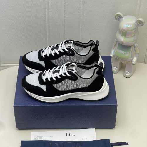 Dior B25 Oblique Runner Sneaker Black Suede 3SN259YUH_H960
