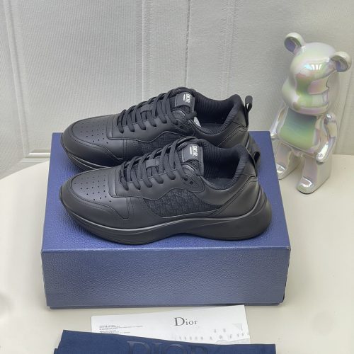 B25 Runner Sneaker Black Smooth Calfskin and Dior Oblique Jacquard 3SN299ZIR_H900